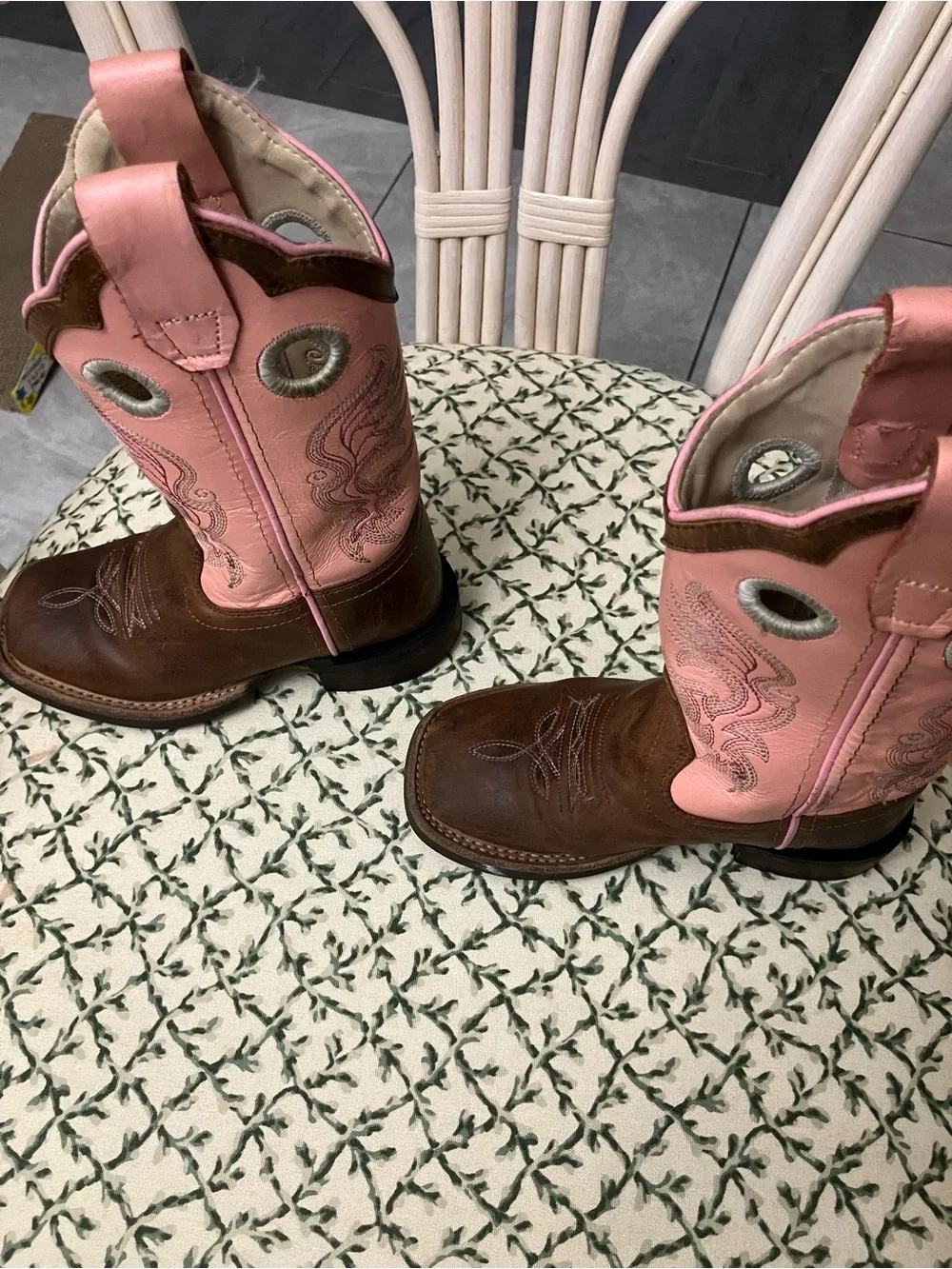 Old West Brown and Pink Girls' Western Boots